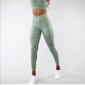 Buffbunny Siren Legging - Eden Print Green